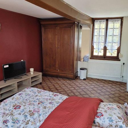Chambres D'Hotes Chez Claire ブーヴロン・アン・オージュ エクステリア 写真