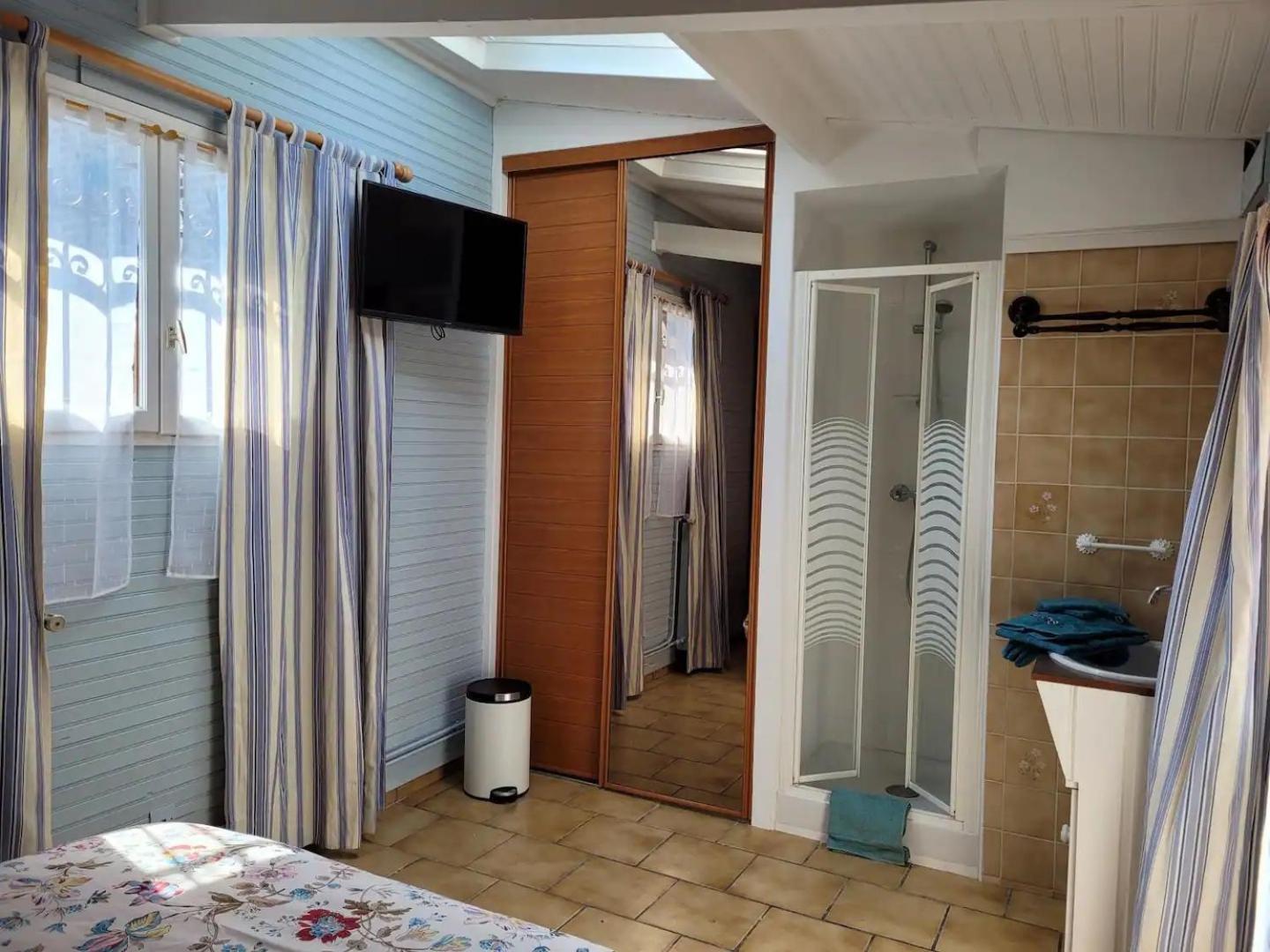 Chambres D'Hotes Chez Claire ブーヴロン・アン・オージュ エクステリア 写真